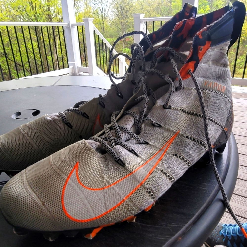 Nike Vapor Men's Cleats Size 14